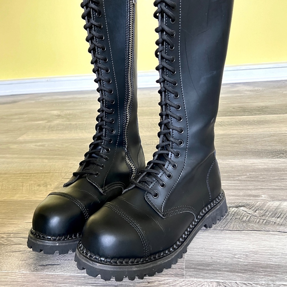 Knee High Combat Boots - Unisex, Size W8/M6, Black, Demonia